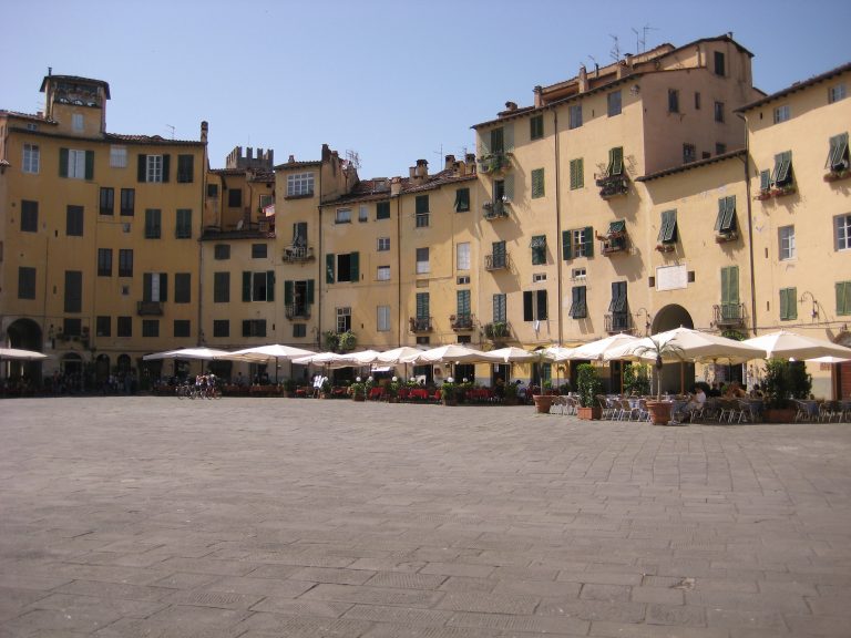 Lunedì in&nbsp;Lucca