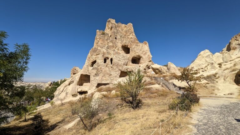Caves and&nbsp;Rocks