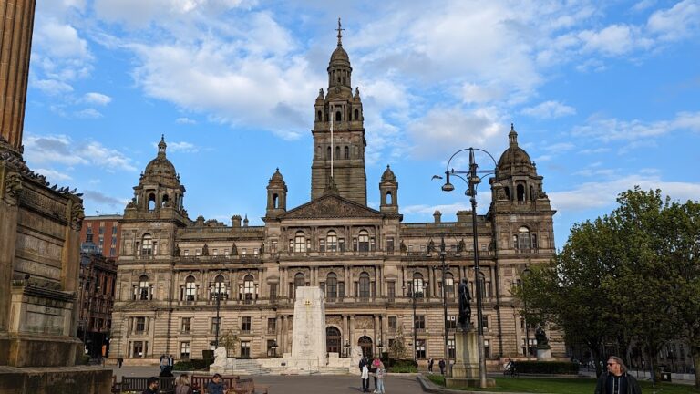 Glasgow arrival day: two walking tours