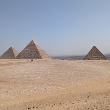 There Are No Gifts at the Pyramids of Giza