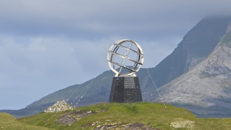 Cruising on Hurtigruten: Bergen to the Arctic Circle