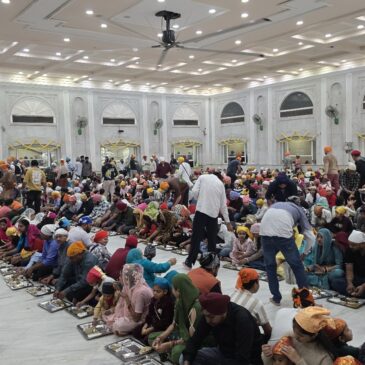 New Delhi Day Two: A visit to Gurdwara Bangla Sahib