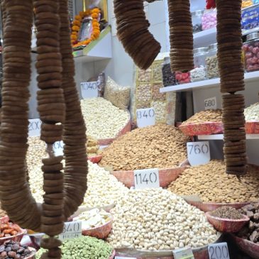 Delhi: Haircut, Illusions, and&nbsp;Food